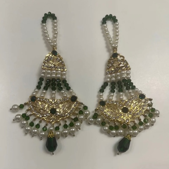 Eclectic Statement Kundan Style Indian Earrings Gold W/Green White Beads New - Picture 3 of 9
